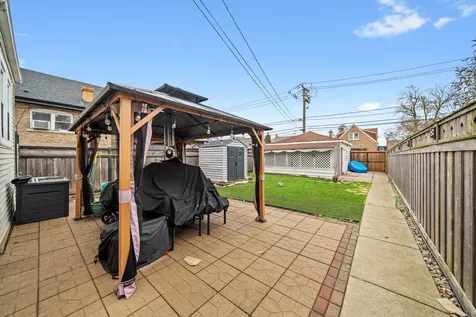 3833 Oak Park Avenue Berwyn IL 60402