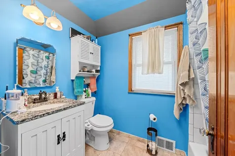 3833 Oak Park Avenue Berwyn IL 60402