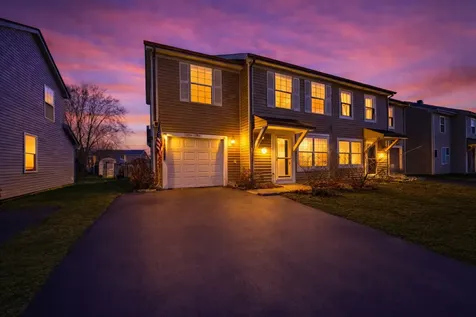 1784 Mccormick Lane Hanover Park IL 60133