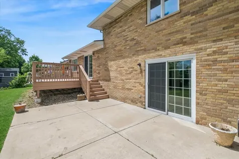 15209 Linden Drive Oak Forest IL 60452