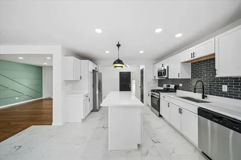 15209 Linden Drive Oak Forest IL 60452