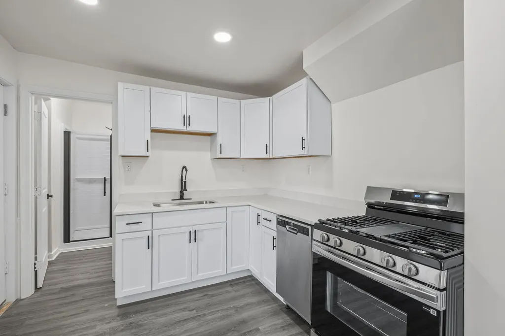2622 North Central Park Avenue Chicago IL 60647