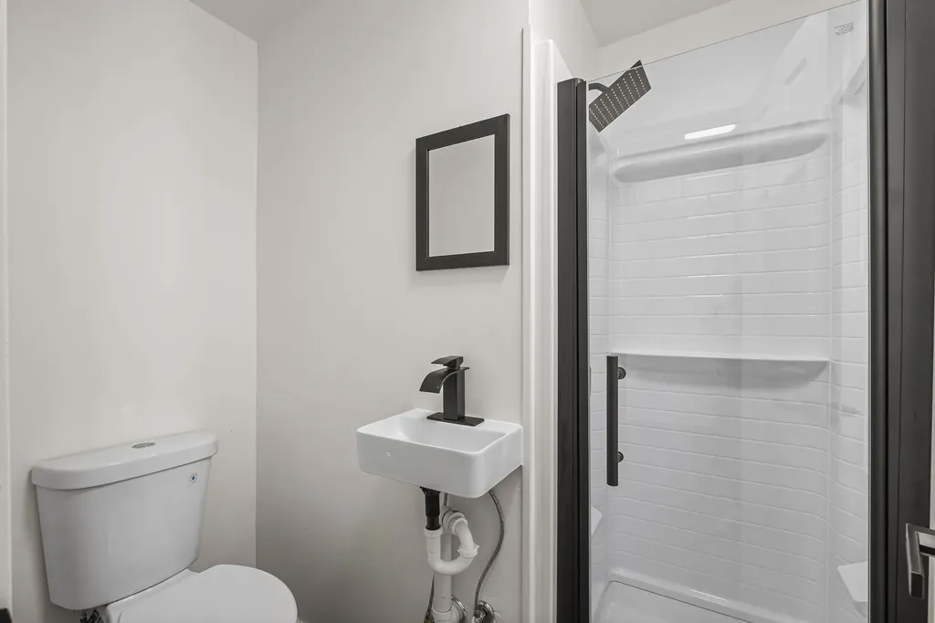 2622 North Central Park Avenue Chicago IL 60647