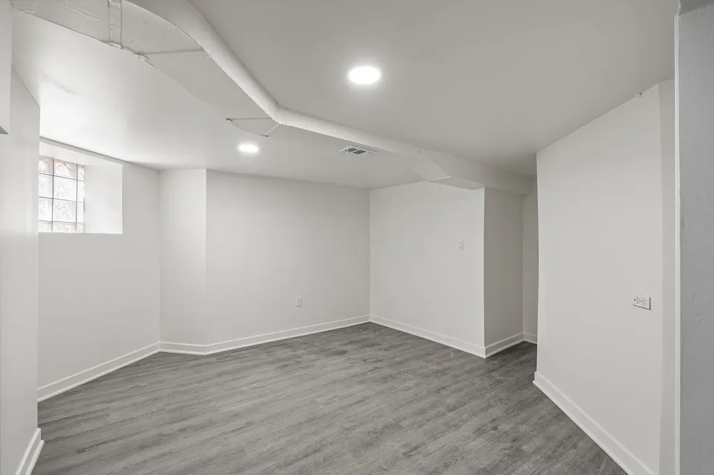 2622 North Central Park Avenue Chicago IL 60647