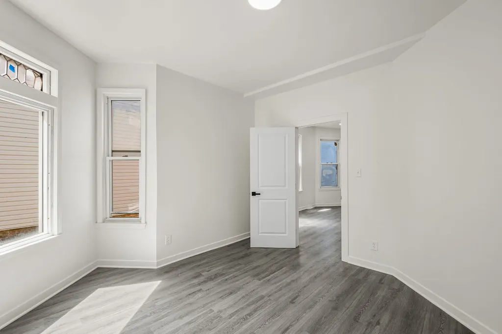2622 North Central Park Avenue Chicago IL 60647