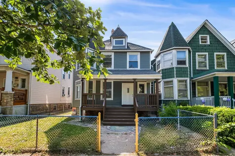 2622 North Central Park Avenue Chicago IL 60647