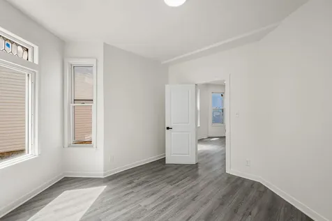 2622 North Central Park Avenue Chicago IL 60647