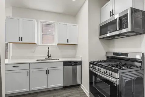 2622 North Central Park Avenue Chicago IL 60647