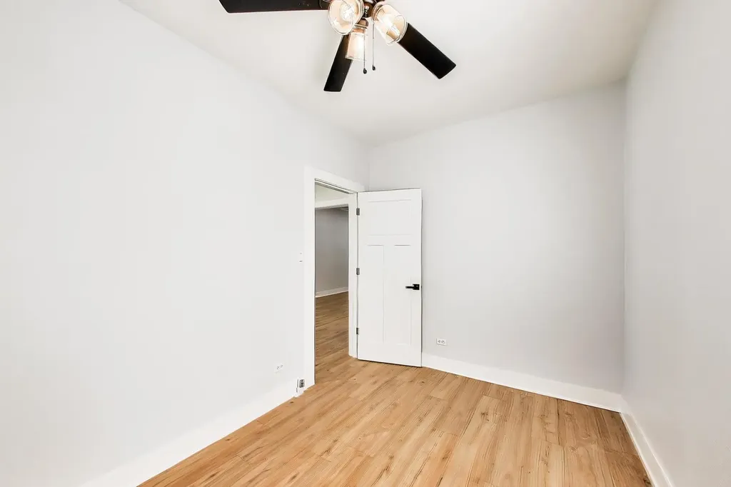 524 East 90th Street Chicago IL 60619