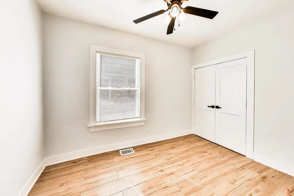 524 East 90th Street Chicago IL 60619