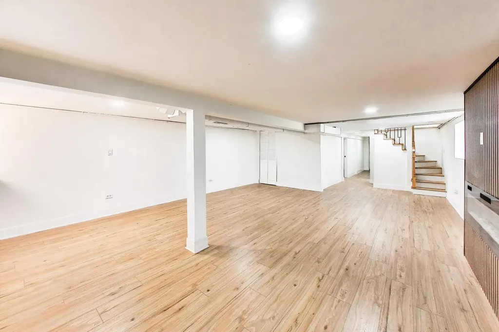 524 East 90th Street Chicago IL 60619