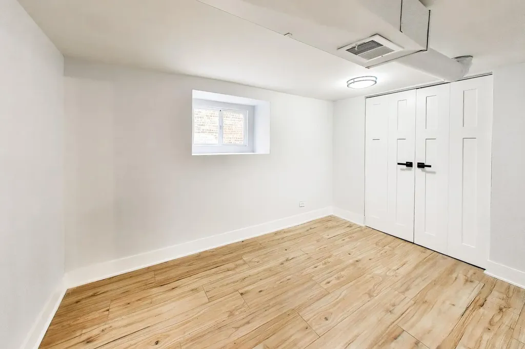 524 East 90th Street Chicago IL 60619