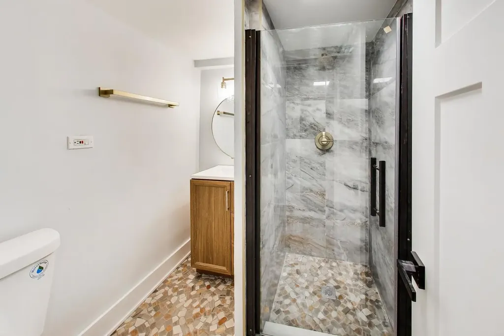 524 East 90th Street Chicago IL 60619
