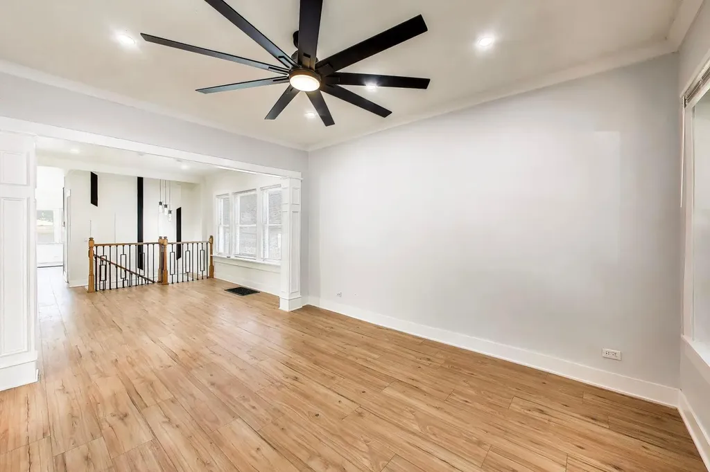524 East 90th Street Chicago IL 60619