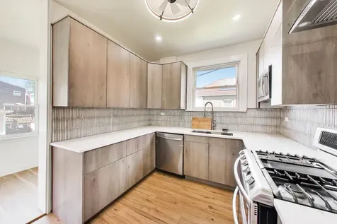 524 East 90th Street Chicago IL 60619
