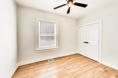 524 East 90th Street Chicago IL 60619