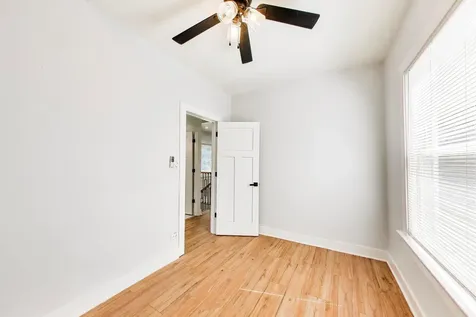 524 East 90th Street Chicago IL 60619
