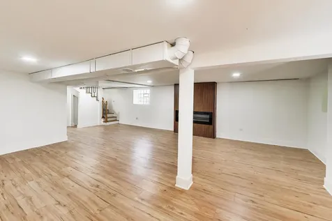 524 East 90th Street Chicago IL 60619