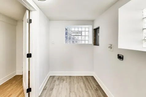 524 East 90th Street Chicago IL 60619