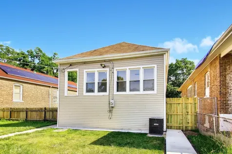 524 East 90th Street Chicago IL 60619