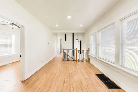 524 East 90th Street Chicago IL 60619