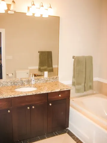 3319 North Southport Avenue Chicago IL 60657