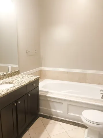 3319 North Southport Avenue Chicago IL 60657