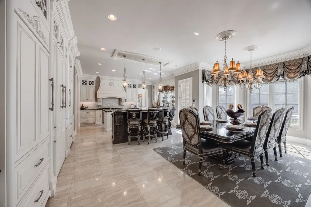 50 Baybrook Lane Oak Brook IL 60523
