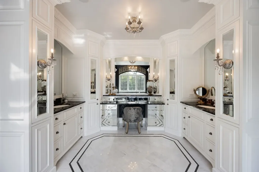 50 Baybrook Lane Oak Brook IL 60523