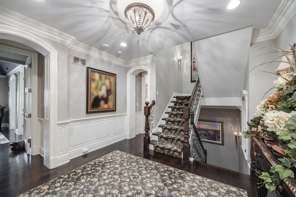 50 Baybrook Lane Oak Brook IL 60523