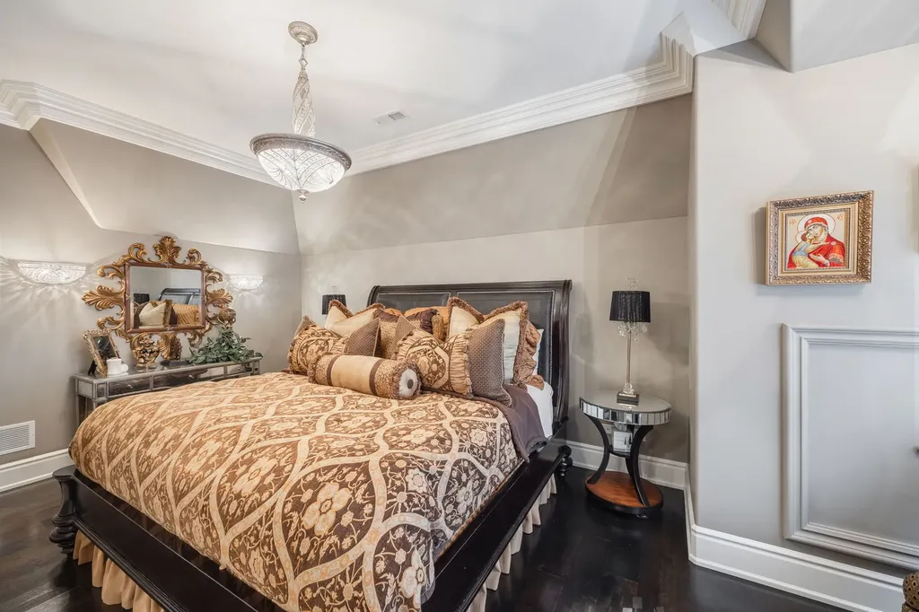50 Baybrook Lane Oak Brook IL 60523