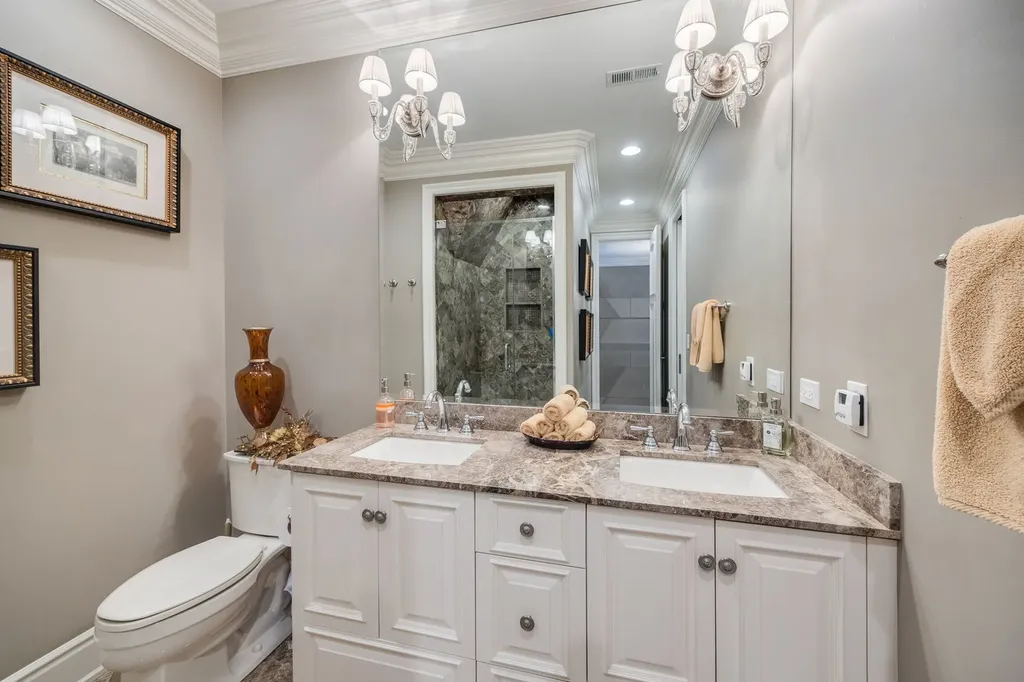 50 Baybrook Lane Oak Brook IL 60523