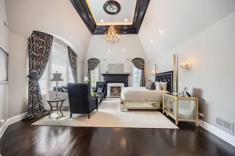 50 Baybrook Lane Oak Brook IL 60523