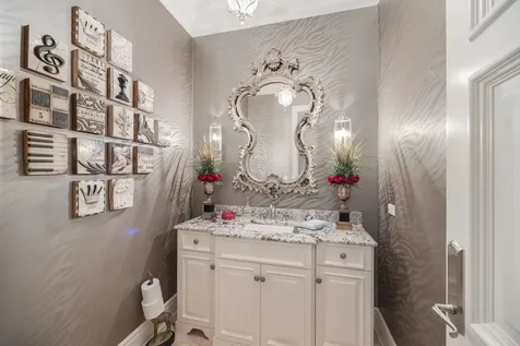 50 Baybrook Lane Oak Brook IL 60523