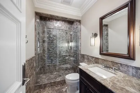 50 Baybrook Lane Oak Brook IL 60523