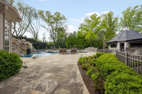 50 Baybrook Lane Oak Brook IL 60523