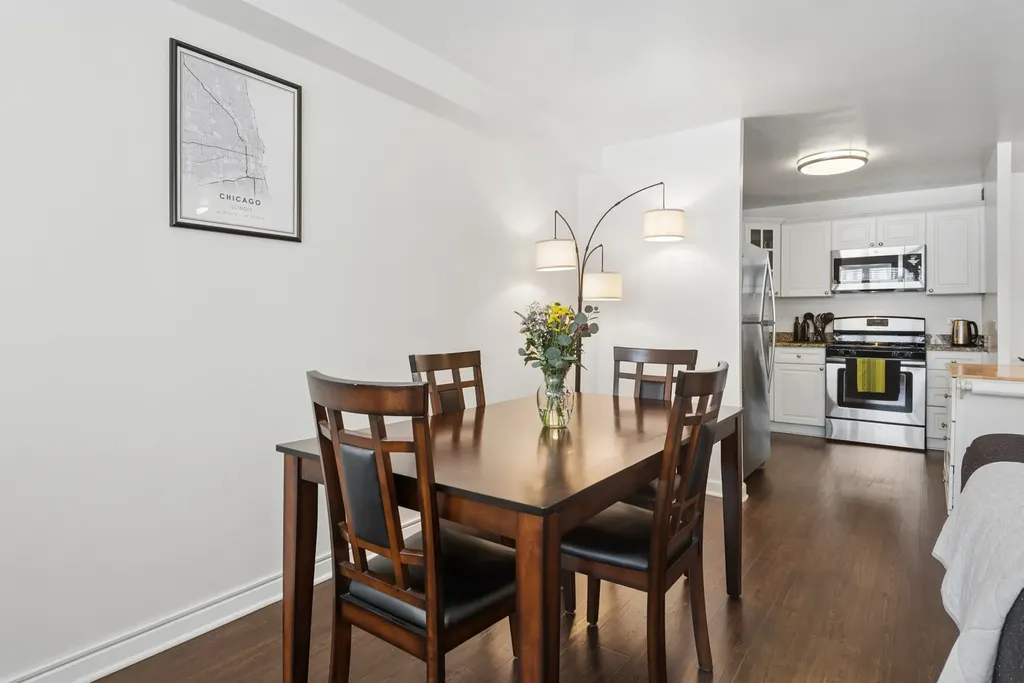 850 North Dewitt Place Chicago IL 60611