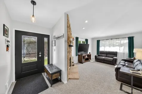 188 Paramount Drive Wood Dale IL 60191