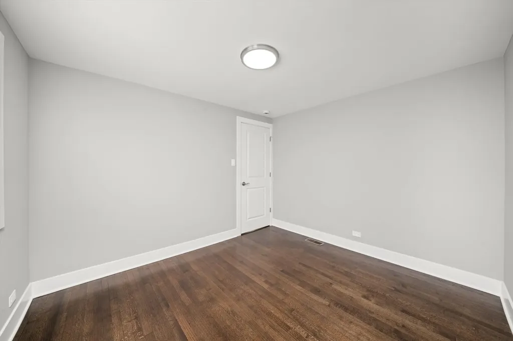 819 East 98th Place Chicago IL 60628