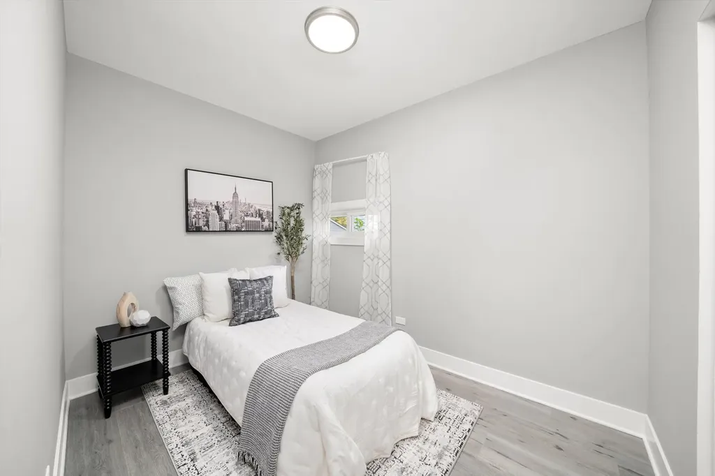 819 East 98th Place Chicago IL 60628