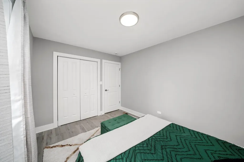 819 East 98th Place Chicago IL 60628