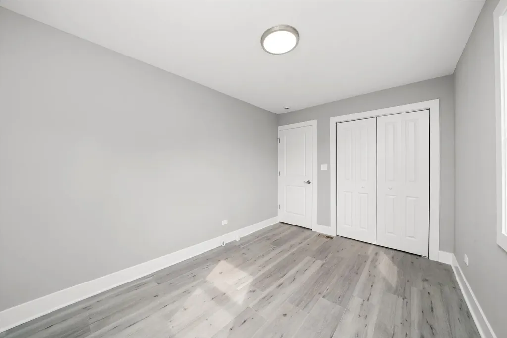 819 East 98th Place Chicago IL 60628