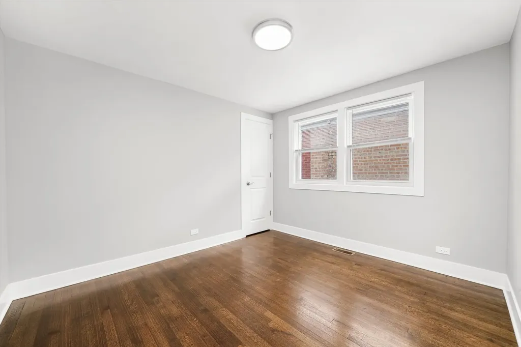 819 East 98th Place Chicago IL 60628