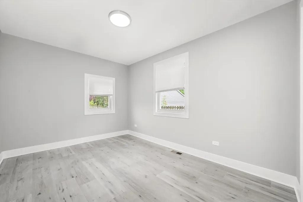 819 East 98th Place Chicago IL 60628