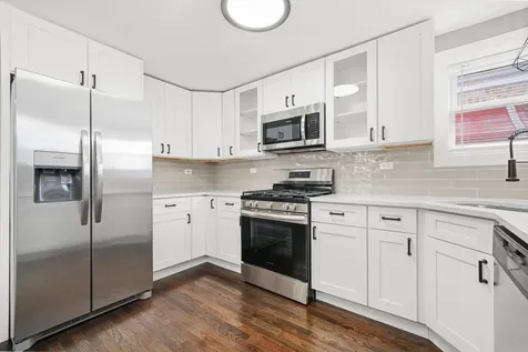 819 East 98th Place Chicago IL 60628
