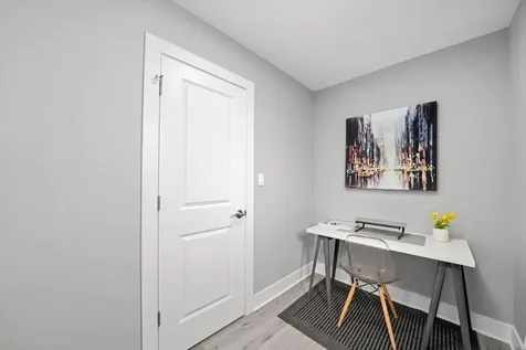 819 East 98th Place Chicago IL 60628