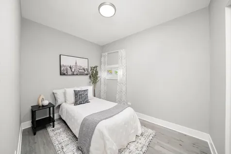 819 East 98th Place Chicago IL 60628
