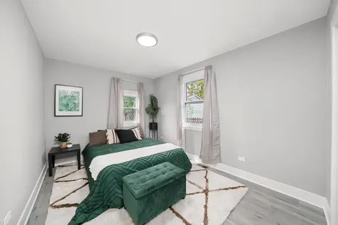 819 East 98th Place Chicago IL 60628