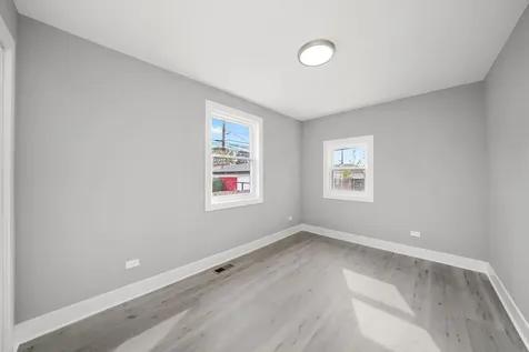 819 East 98th Place Chicago IL 60628