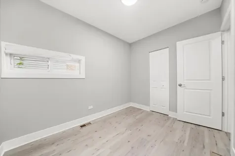 819 East 98th Place Chicago IL 60628